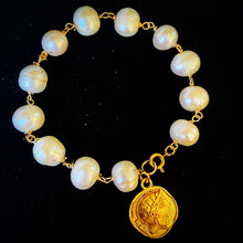 Freshwater Pearl Coin Bracelet